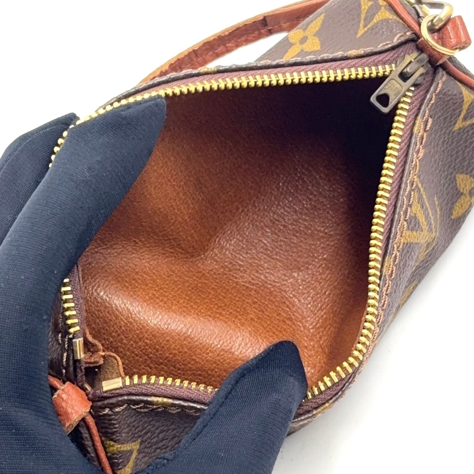 Louis Vuitton Papillon Unknown Leather Brown Light Pouch Gold — view 3