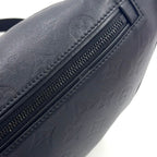Louis Vuitton Discovery Bum Bag PM Leather Black — view 8