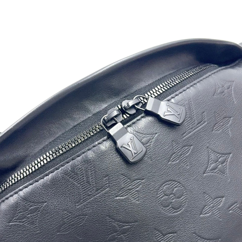 Louis Vuitton Discovery Bum Bag PM Leather Black — view 5
