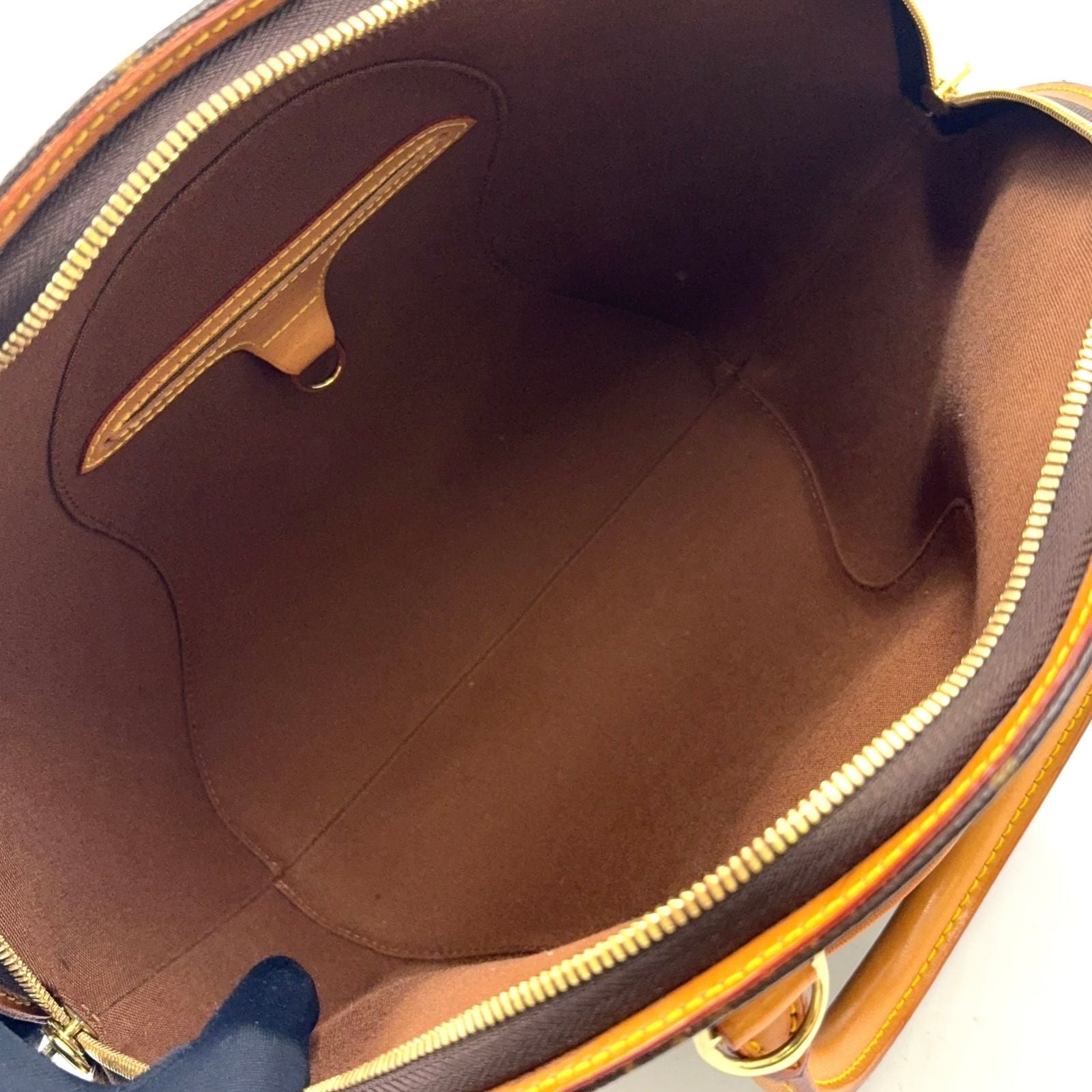 Louis Vuitton Ellipse MM Monogram Leather Brown Light Handbag Gold — view 3