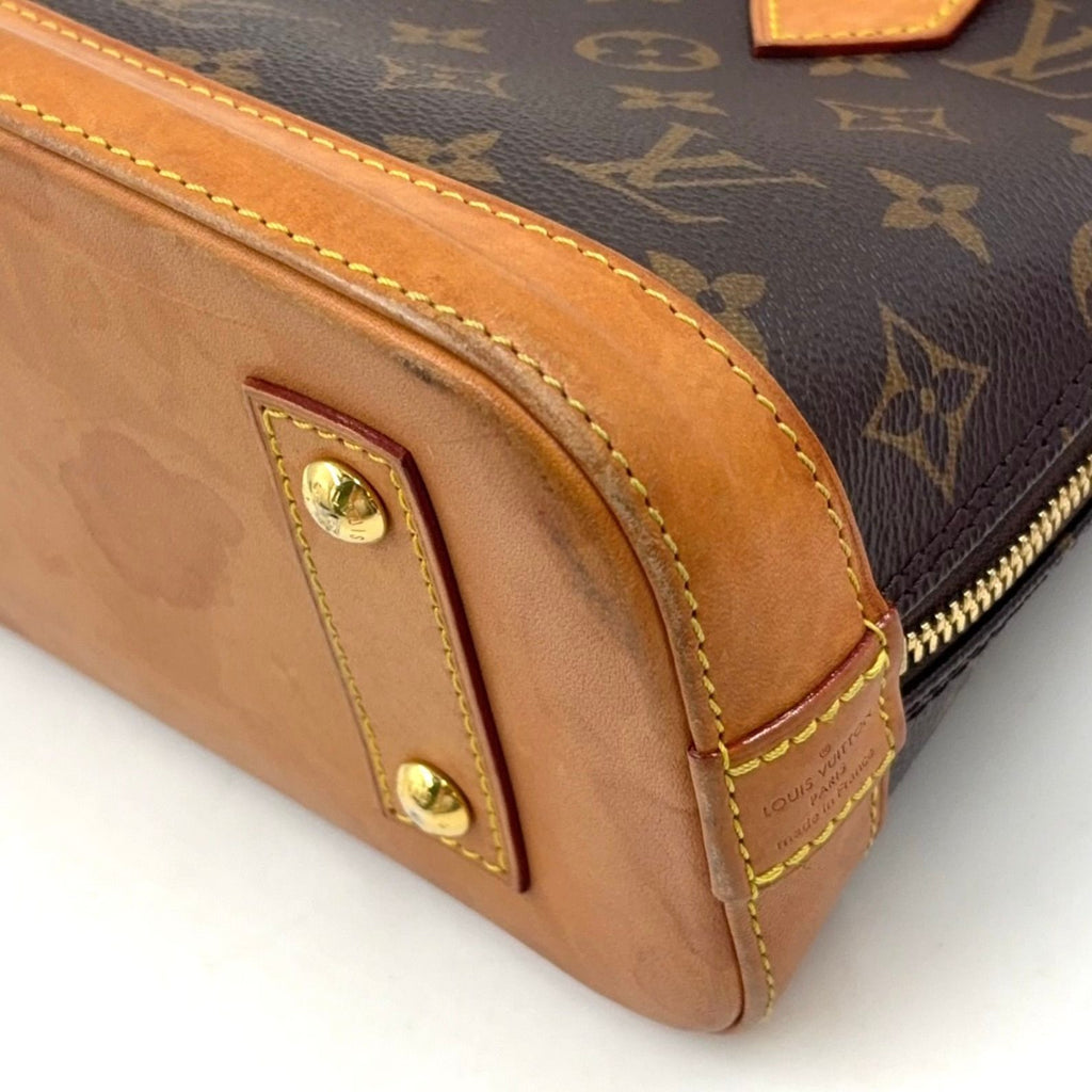 Louis Vuitton Alma BB Monogram Leather Brown Light Handbag Gold — view 7
