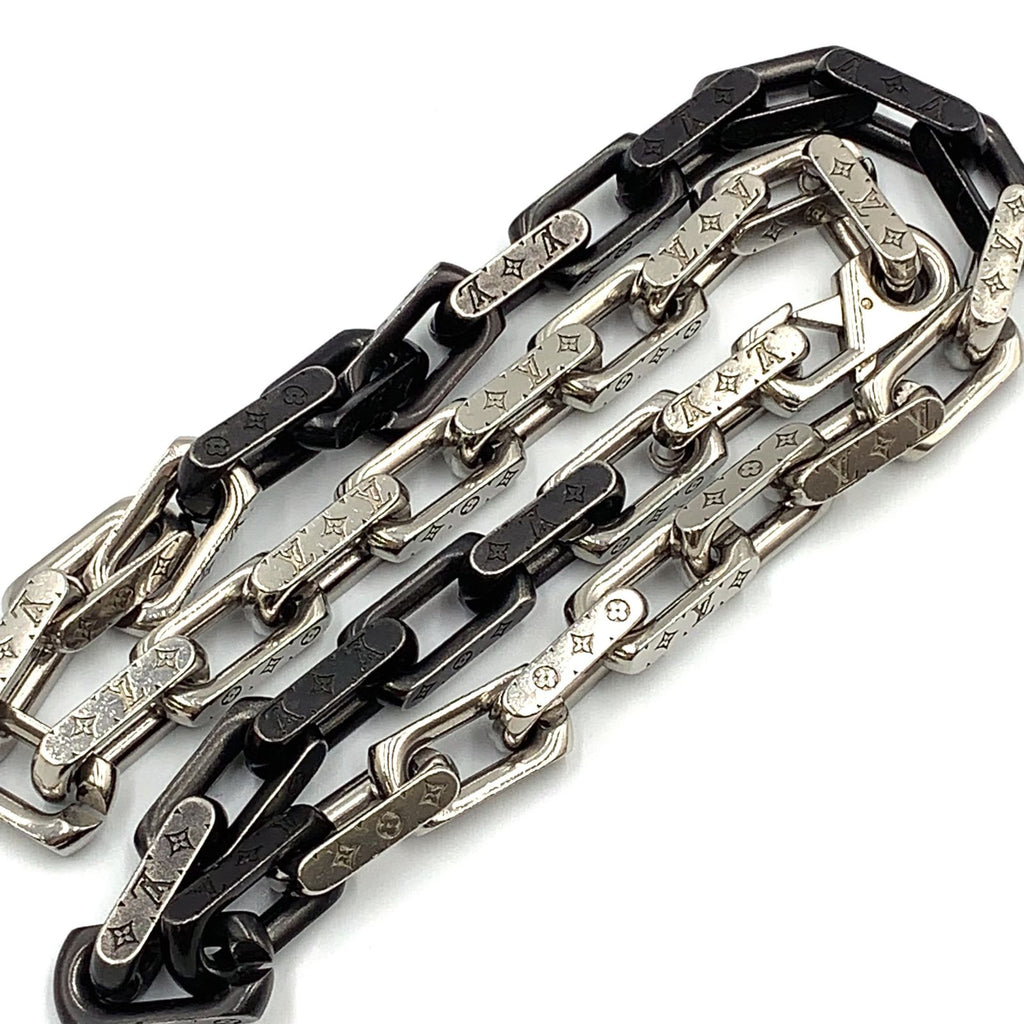 Louis Vuitton Collier Monogram Chain Metal Silver Black Necklace — view 6