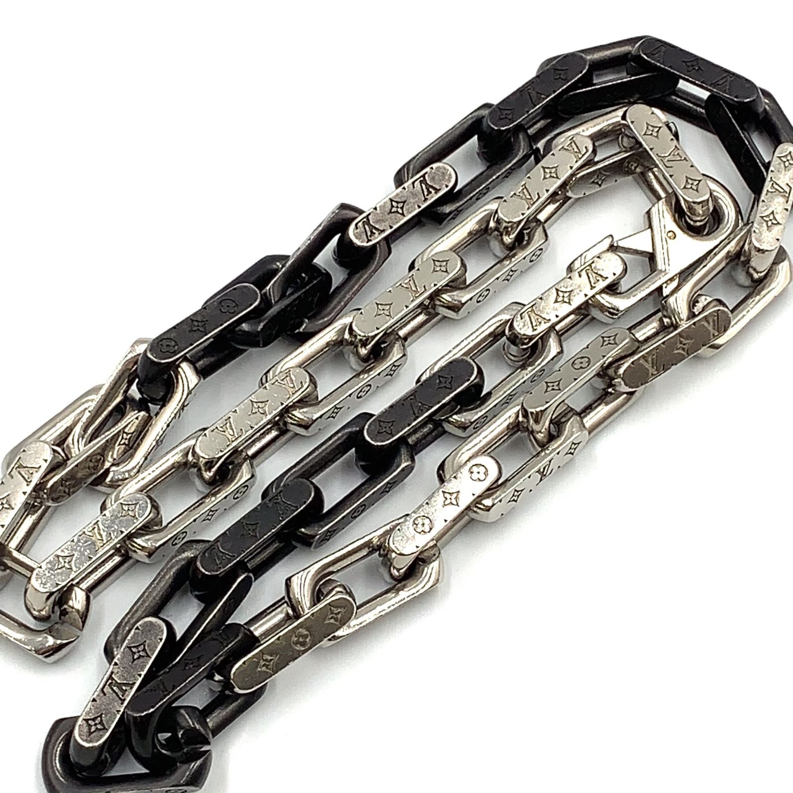 Louis Vuitton Collier Monogram Chain Metal Silver Black Necklace — view 6