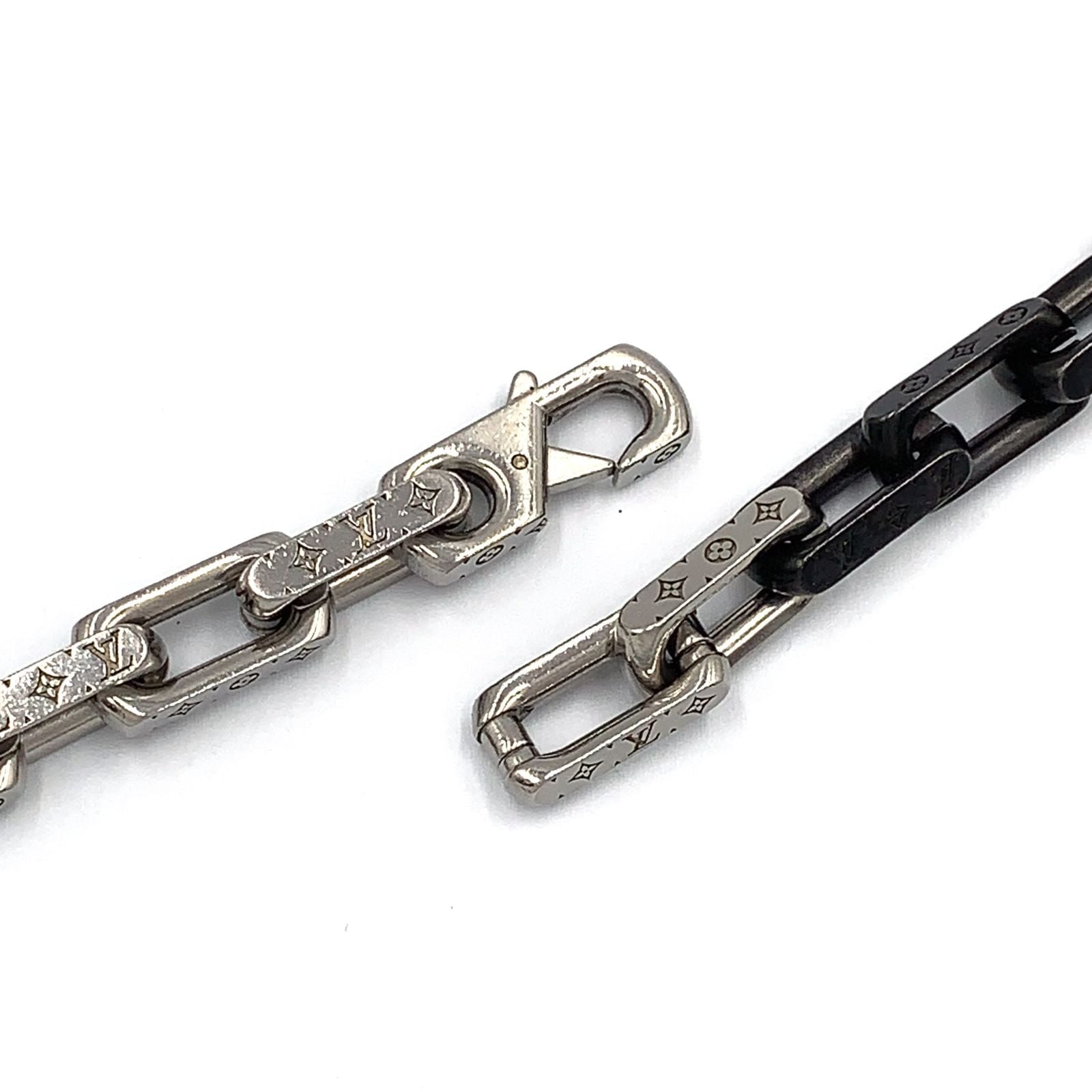 Louis Vuitton Collier Monogram Chain Metal Silver Black Necklace — view 5