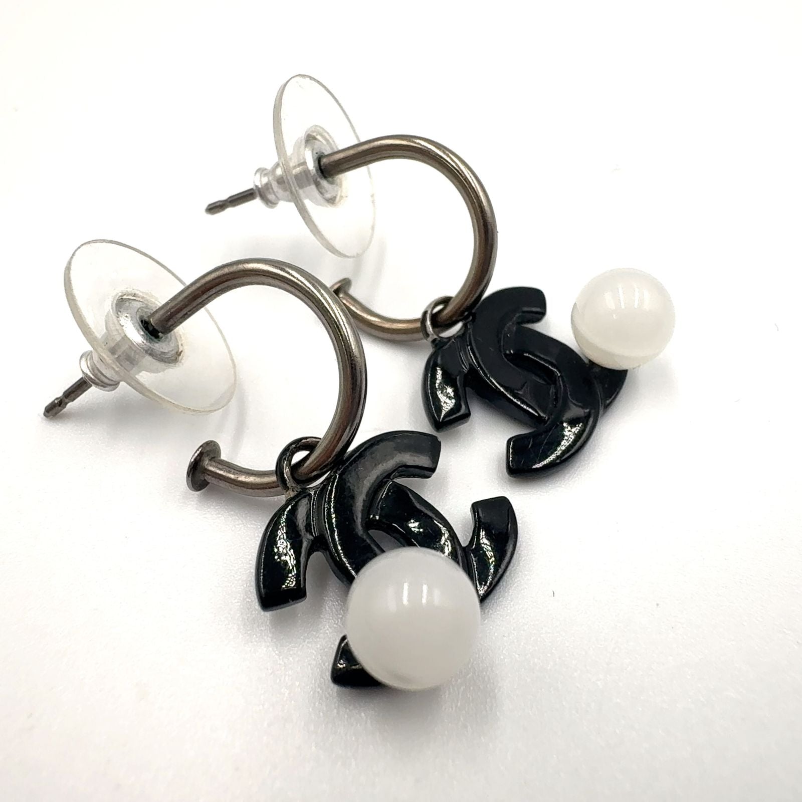 Chanel CC Logo Swing Metal Faux Pearl Plastic Silver Black White Earrings — view 6