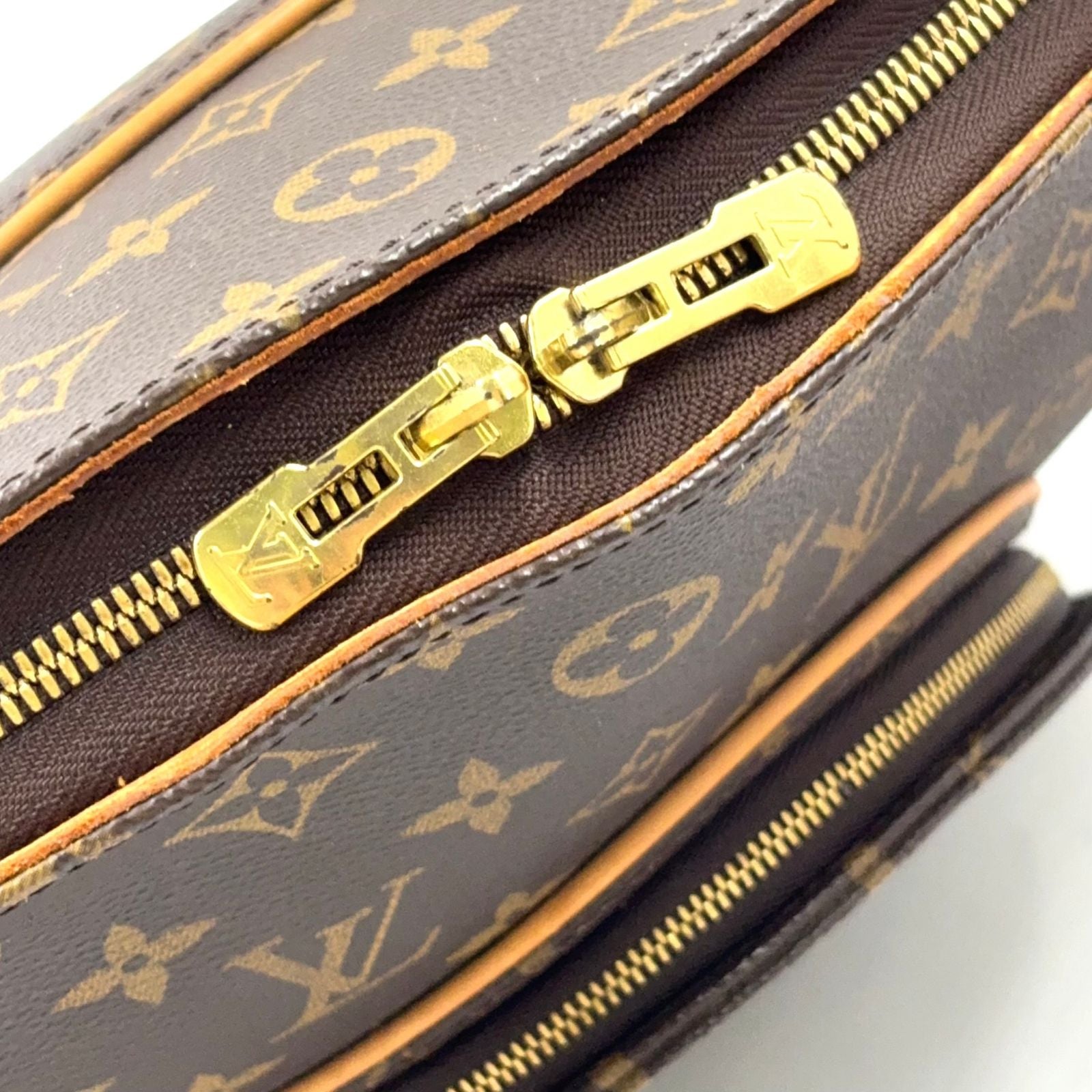 Louis Vuitton Ellipse Shopping Monogram Leather Brown Light Shoulder Bag Gold — view 9
