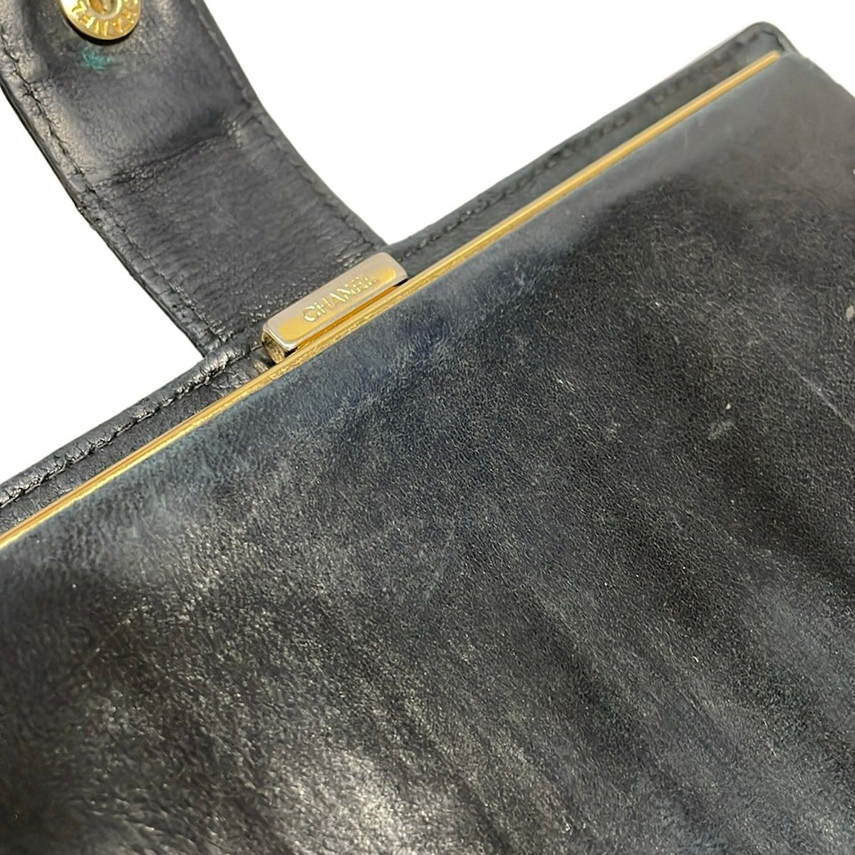 Chanel Wallet Black CC Logo Gold Kiss Lock — view 7