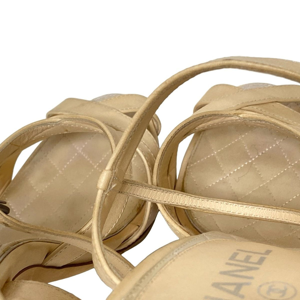 Chanel Sandals 38 Beige CC Logo Leather — view 9