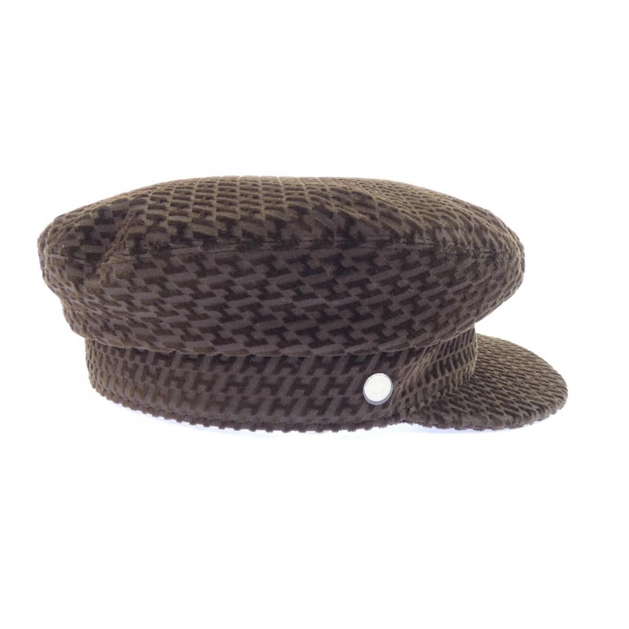 Hermes Vaubin Clou de Selle Cap — view 4