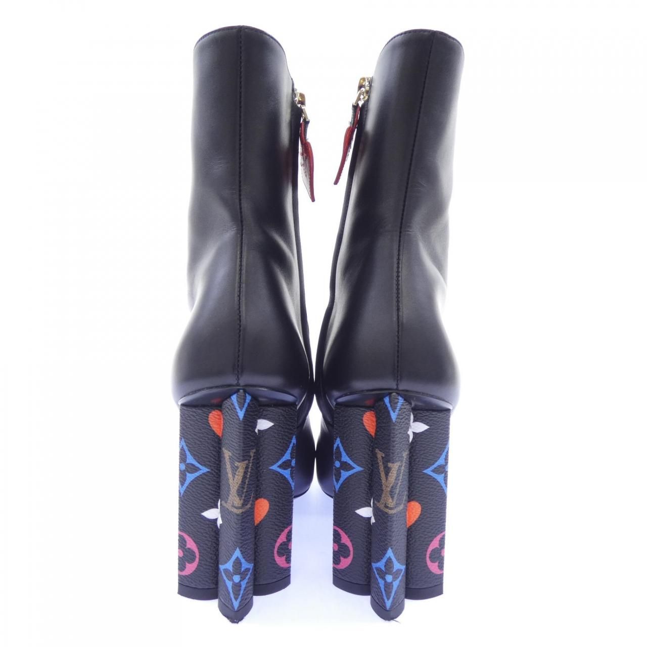 Louis Vuitton Game on Monogram Silhouette Line Boots — view 5