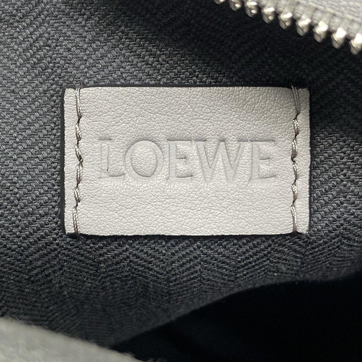 Loewe Shoulder Bag Cubby Cross Small Gray — view 9