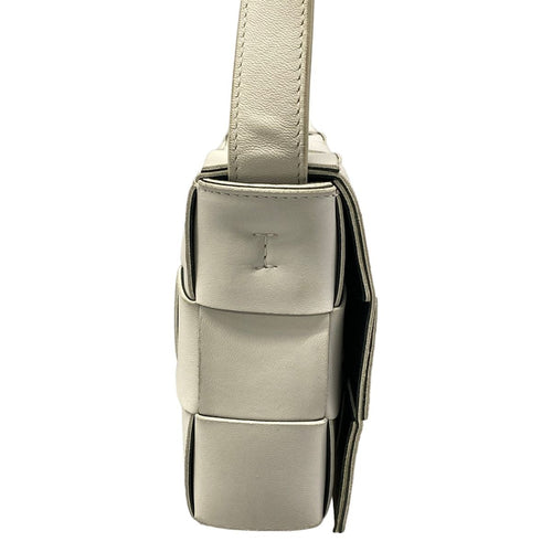 Bottega Veneta Shoulder Bag Cassette White Leather — view 2