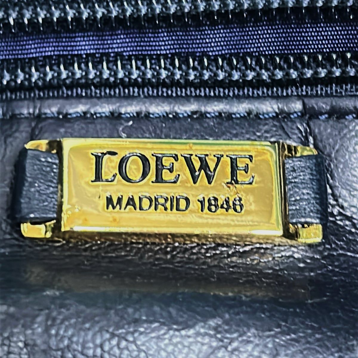 Loewe Shoulder Bag Green Leather — view 9