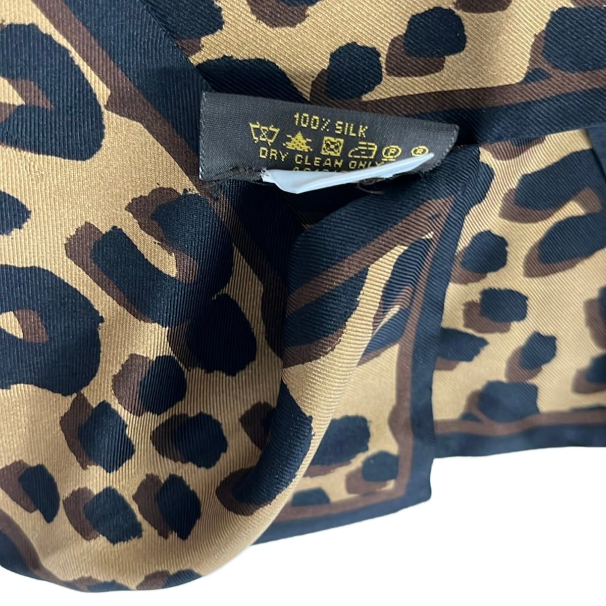 Louis Vuitton Scarf Bandeau Leopard Beige Black Dark Brown Ribbon — view 3