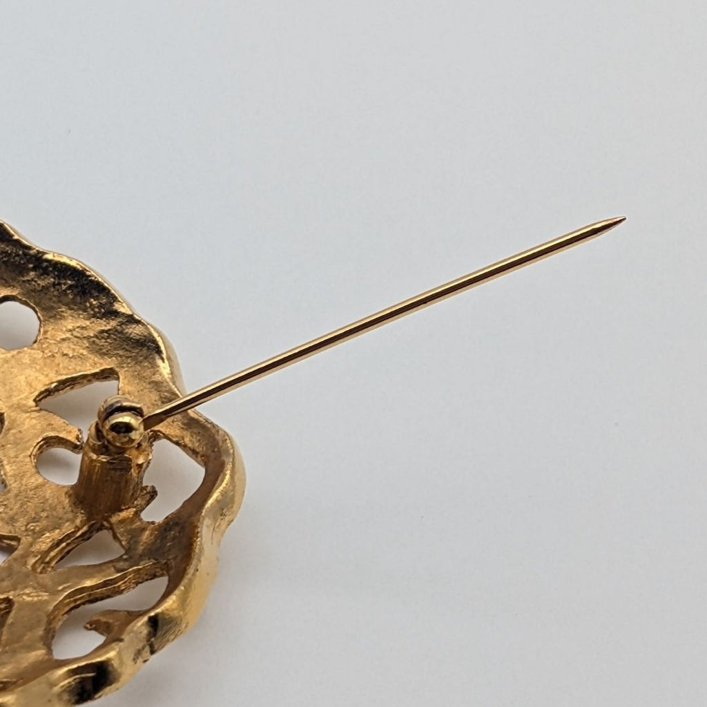 Chanel Brooch CC Logo Gold Vintage Round Thistle 25 — view 6