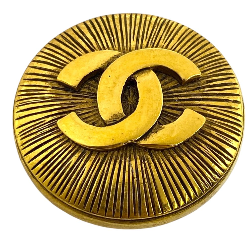 Chanel Vintage CC Logo Brooch Metal Gold High Quality Presence Accent