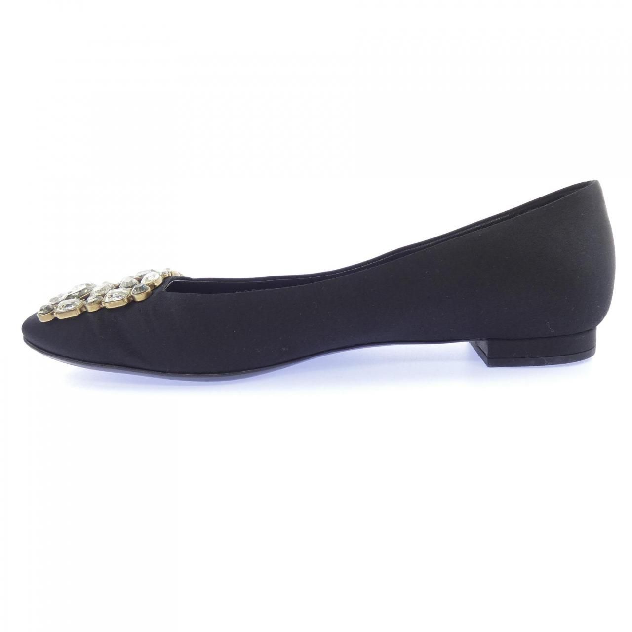 Louis Vuitton Flat Shoes — view 2
