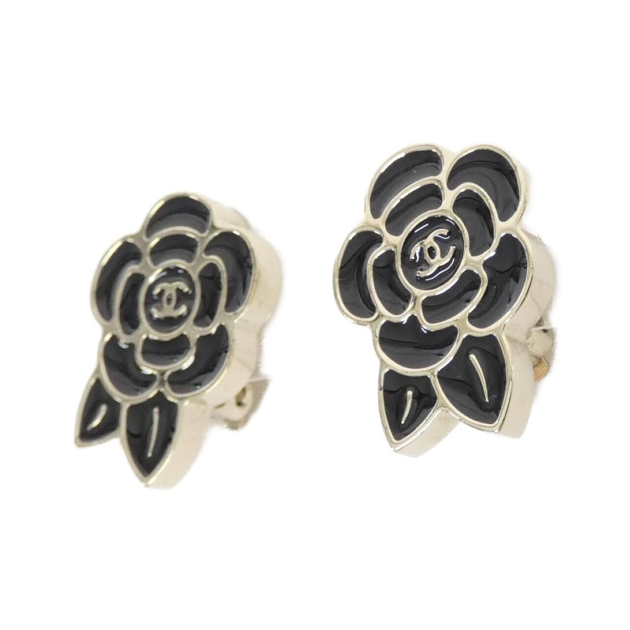 Chanel Vintage Earrings Gold — view 2