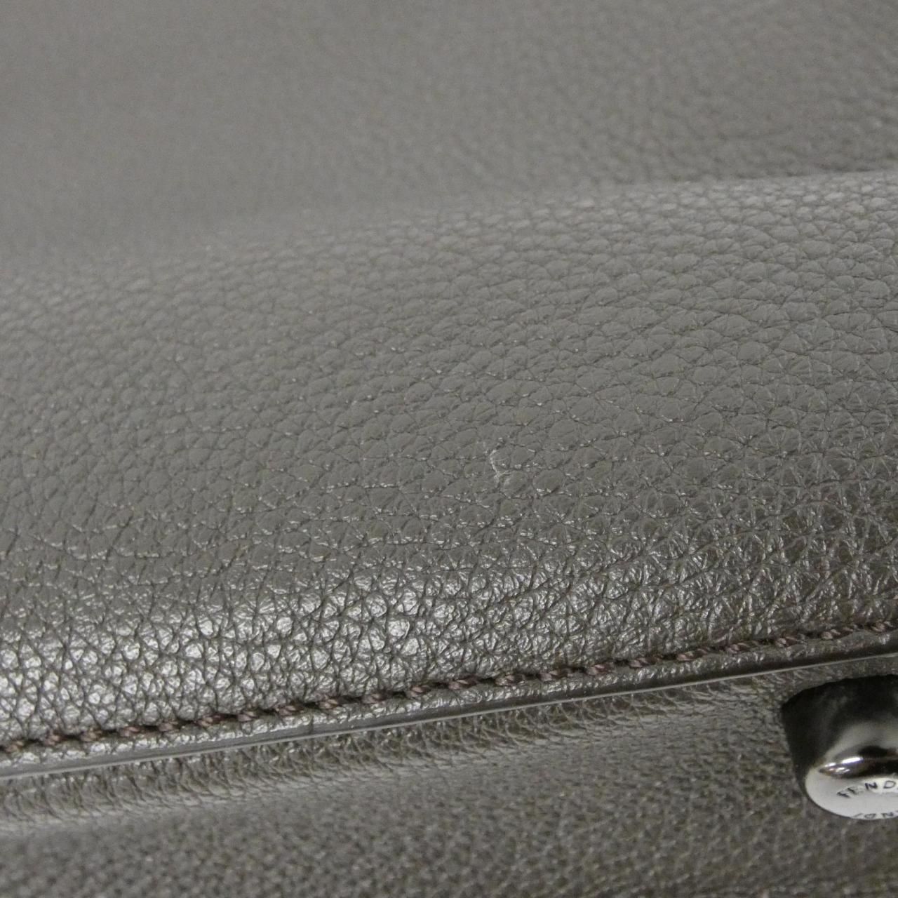 Fendi Peekaboo Eye Small — view 4