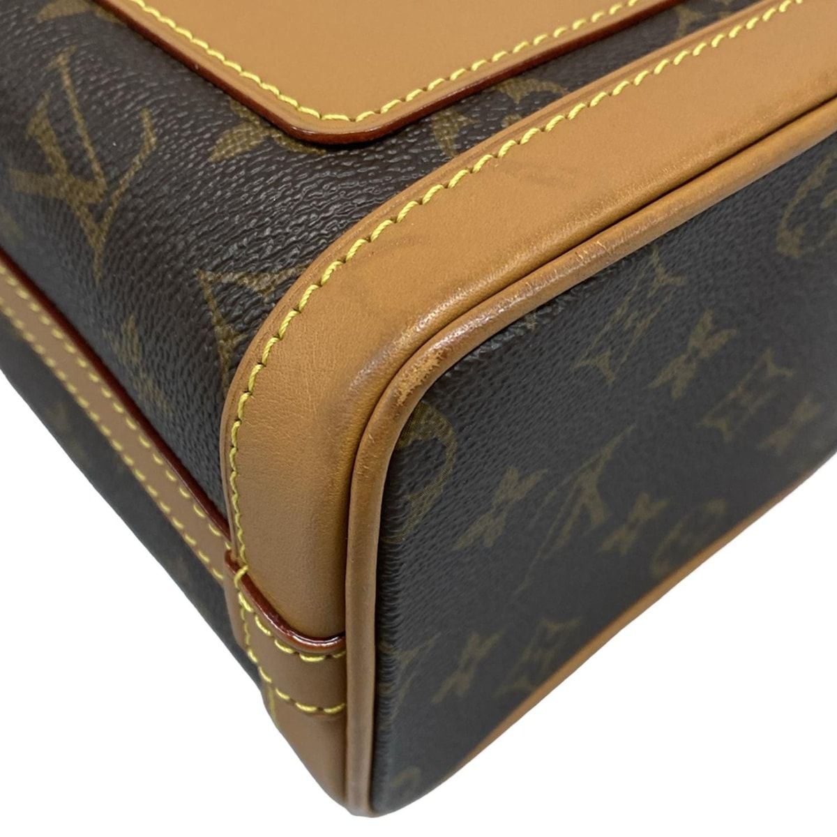 Louis Vuitton Shoulder Bag Monogram Milk — view 6