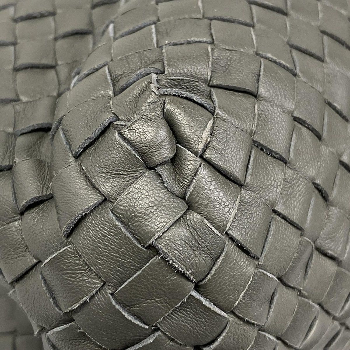Bottega Veneta Tote Intrecciato Dark Gray Leather — view 6