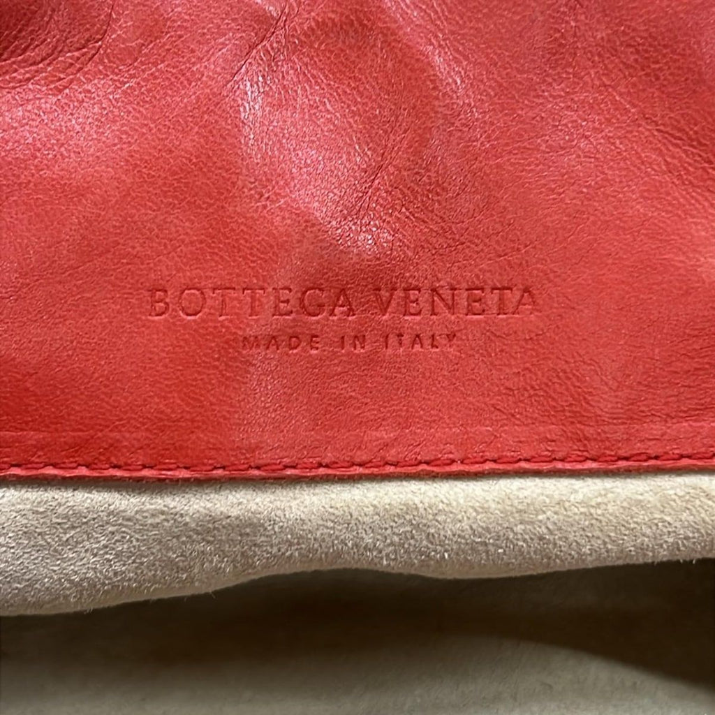 Bottega Veneta Tote Intrecha to Red Leather — view 8