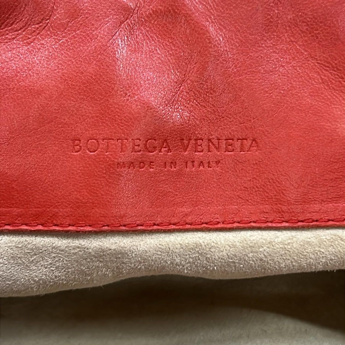 Bottega Veneta Tote Intrecha to Red Leather — view 8