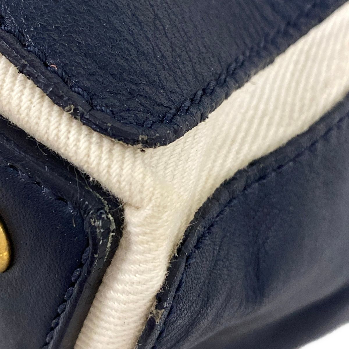 Saint Laurent Handbag Muse to Dark Navy Ivory Leather — view 6