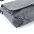 Louis Vuitton Damier Graphite District GM Leather Shoulder Bag Crossbody — view 5