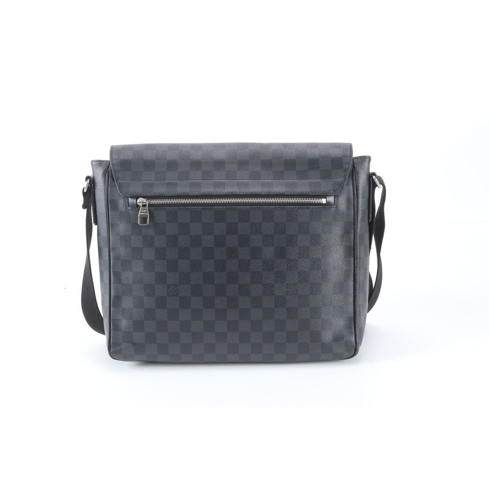 Louis Vuitton Damier Graphite District GM Leather Shoulder Bag Crossbody — view 3