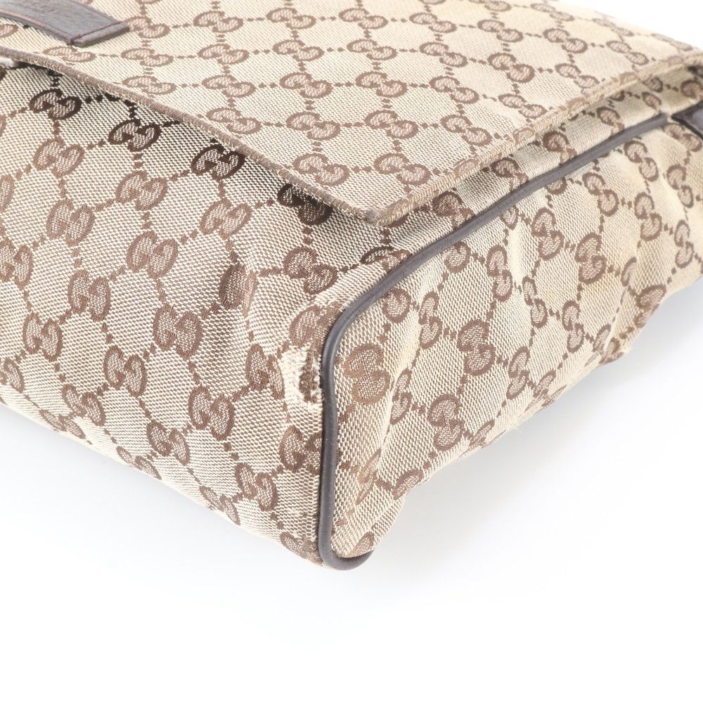 Gucci GG Canvas Leather Shoulder Bag Crossbody Messenger Business — view 4