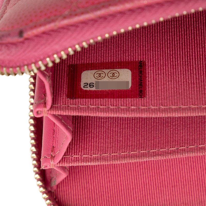Chanel CC Logo Quilted Coin Purse Pink Caviar Leather — view 6