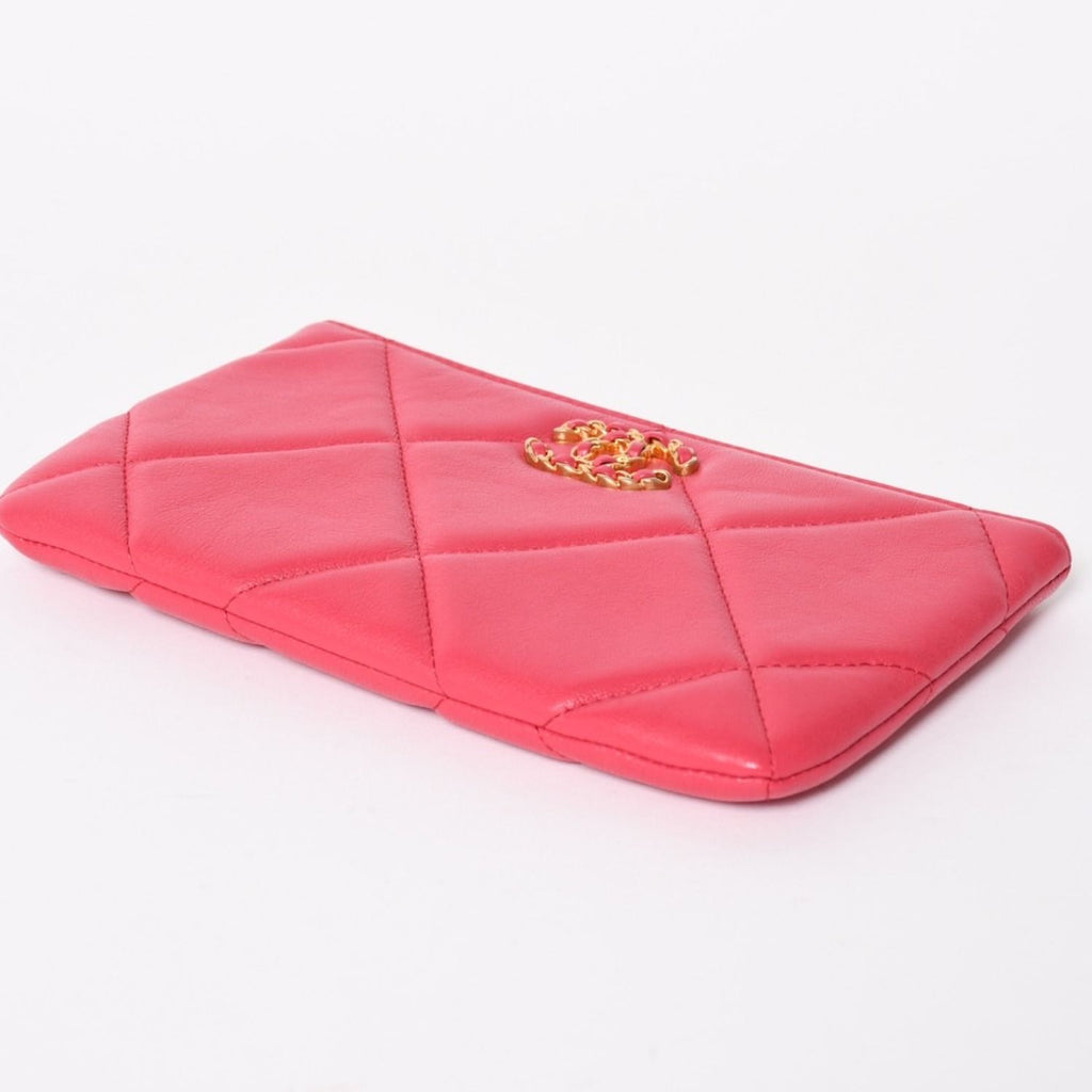 Chanel 19 Dixneuf Pouch CC Logo Lambskin Pink Gold — view 6