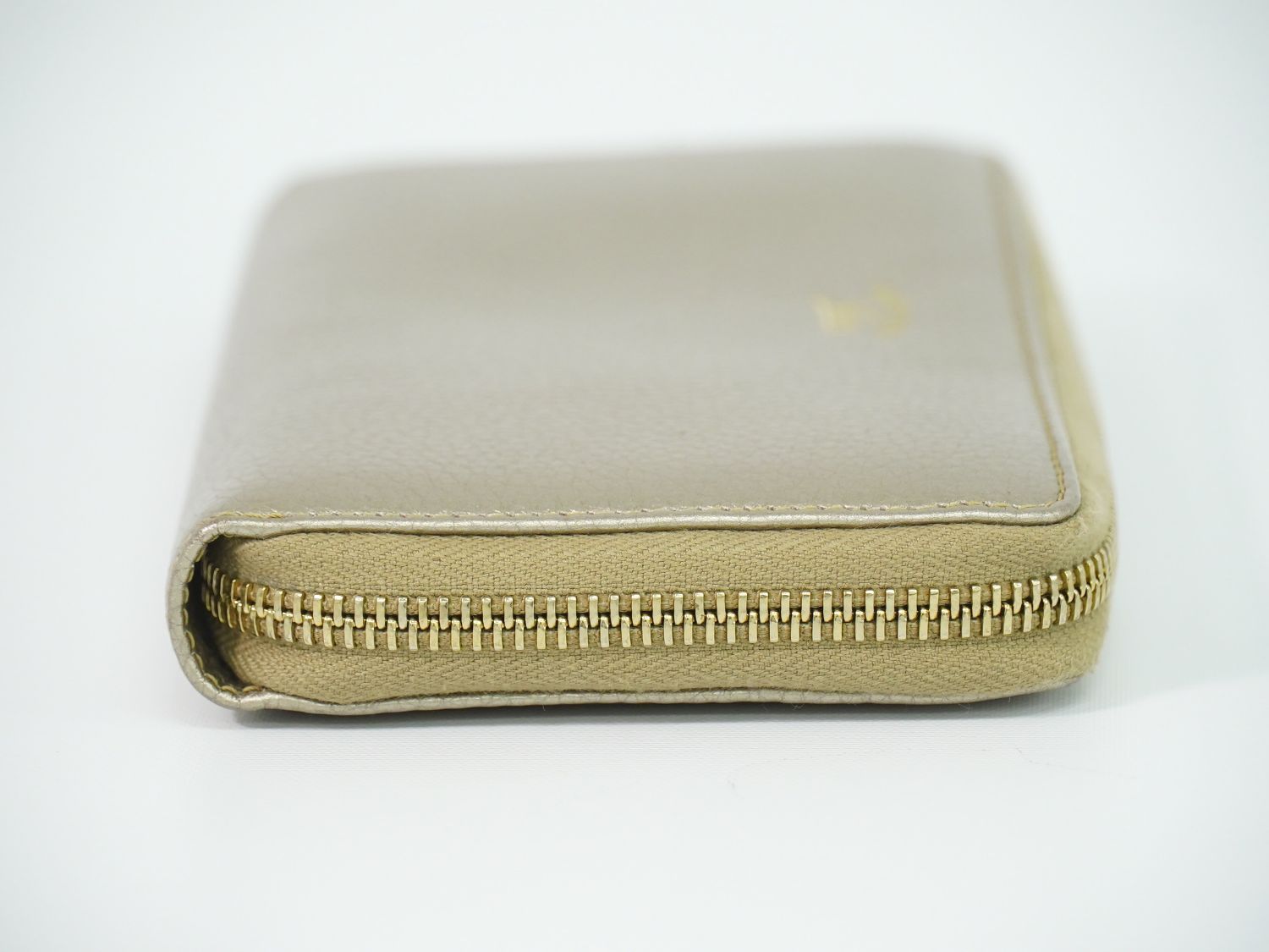 Gucci Bamboo Tassel Zip Around Wallet Leather Gold — view 4