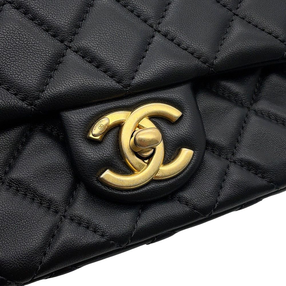 Chanel Chain Shoulder Bag CC Logo Mini Quilted Lambskin Black — view 6
