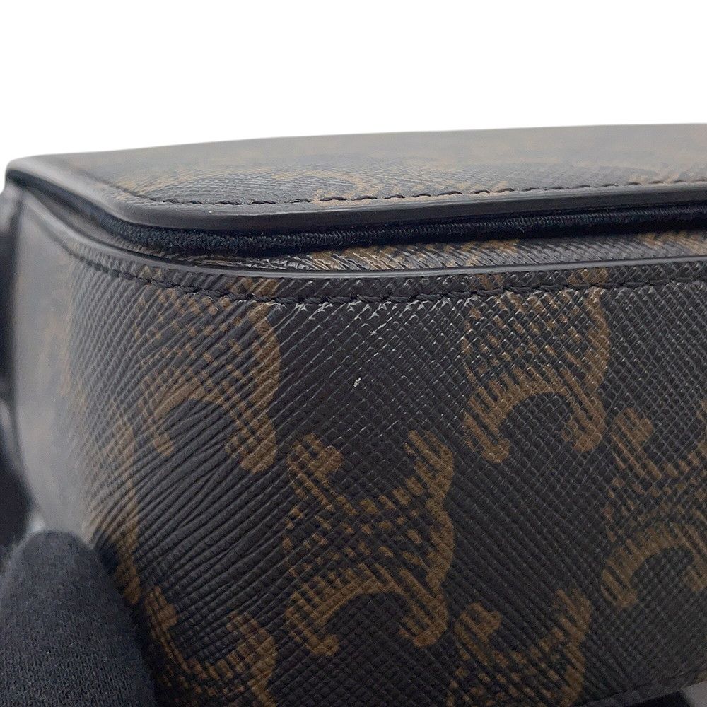 Celine Shoulder Bag Triomphe Flap Messenger Leather Black — view 6