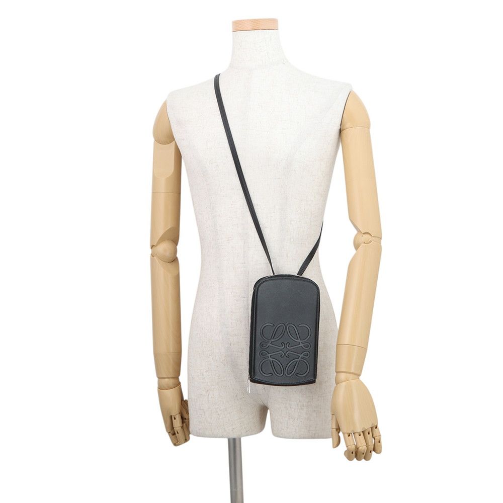 Loewe Shoulder Bag Anagram Multi Functional Case Smooth Calf Leather Black — view 4