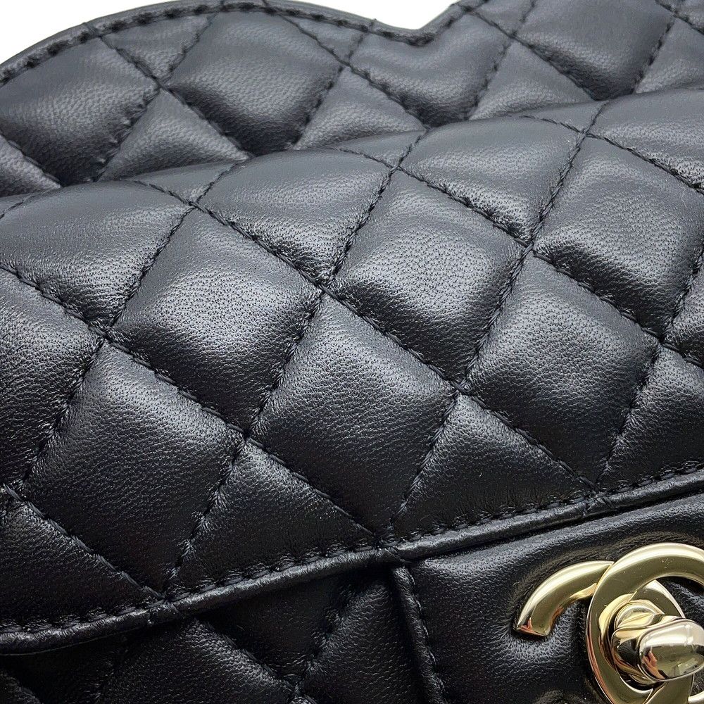 Chanel Chain Shoulder Bag Quilted CC Logo Lambskin Black — view 7