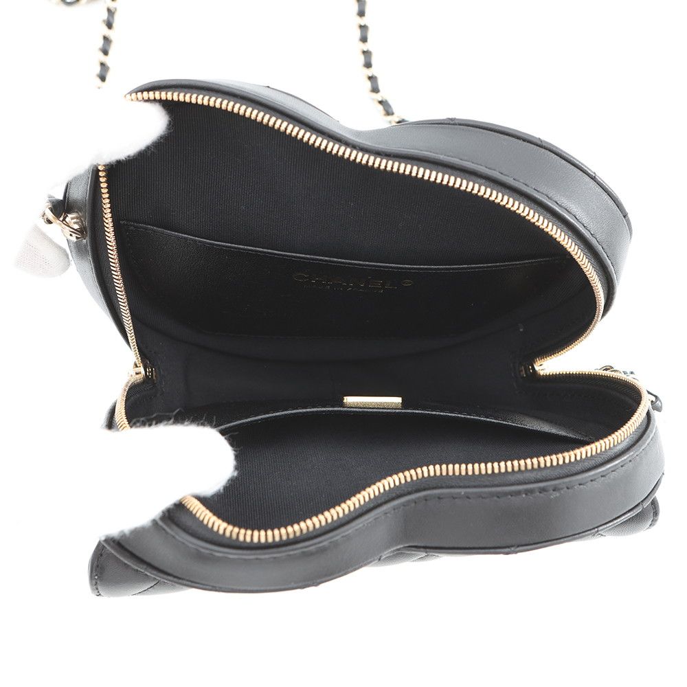Chanel Chain Shoulder Bag Quilted CC Logo Lambskin Black — view 6
