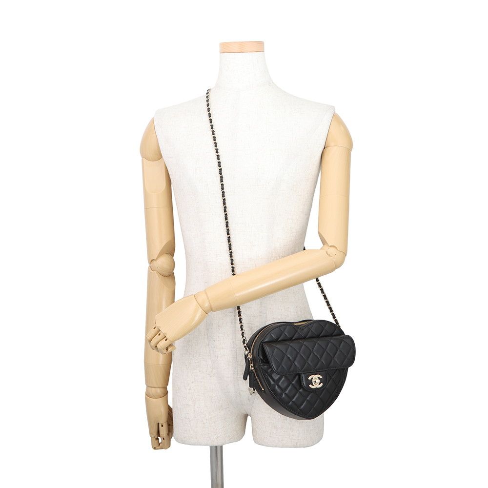 Chanel Chain Shoulder Bag Quilted CC Logo Lambskin Black — view 4