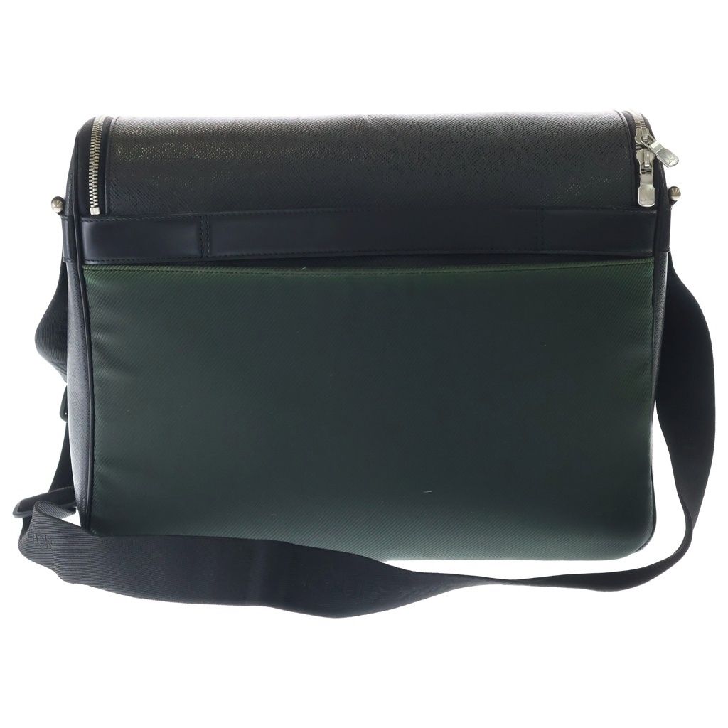 Louis Vuitton Taiga Shoulder Bag Black Green Leather Silver — view 2