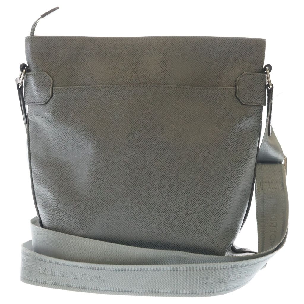 Louis Vuitton Taiga Sasha Shoulder Bag Gray Leather Silver — view 2