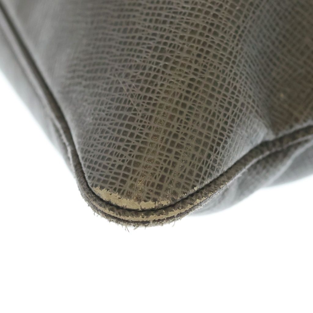 Louis Vuitton Taiga Sasha Shoulder Bag Gray Leather Silver — view 5