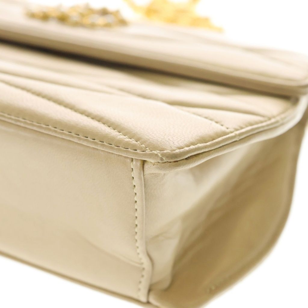 Chanel CC Logo Pearl Vintage Chain Shoulder Bag Beige Leather Gold — view 7