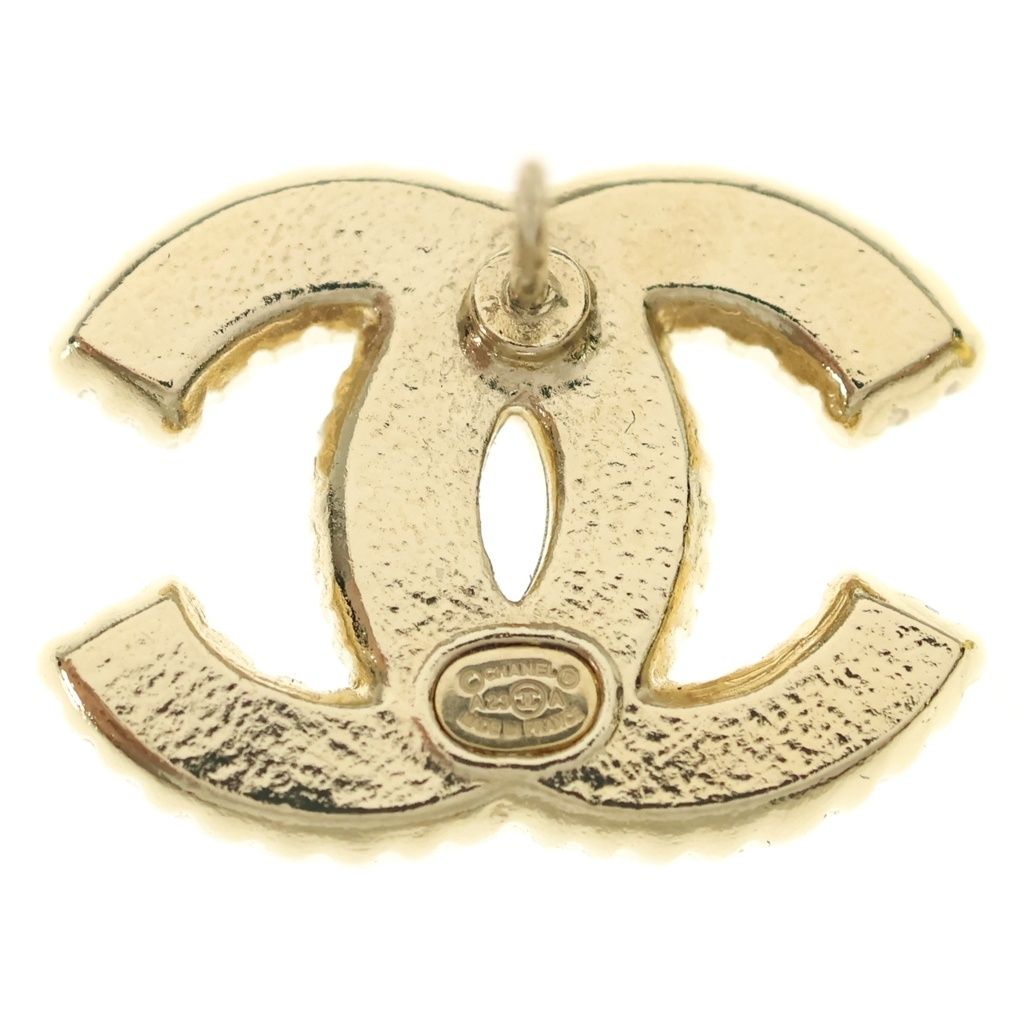 Chanel CC Logo Earrings Pearl White Gold — view 5