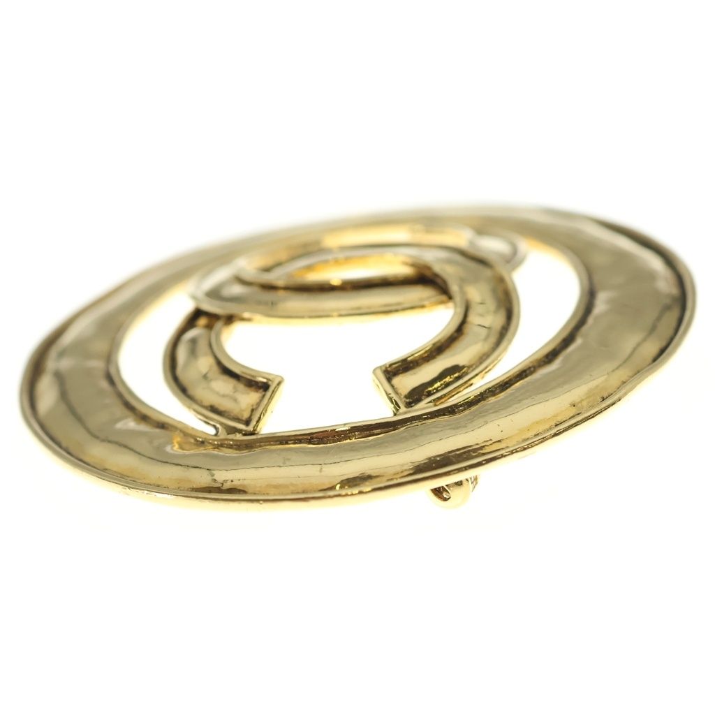 Chanel CC Logo Circle Brooch Pin Badge Gold — view 3