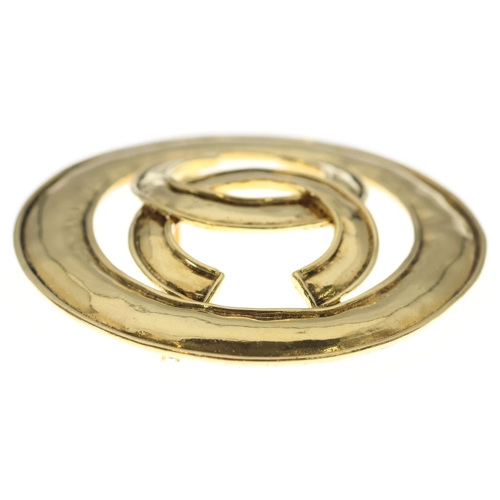 Chanel CC Logo Circle Brooch Pin Badge Gold — view 4