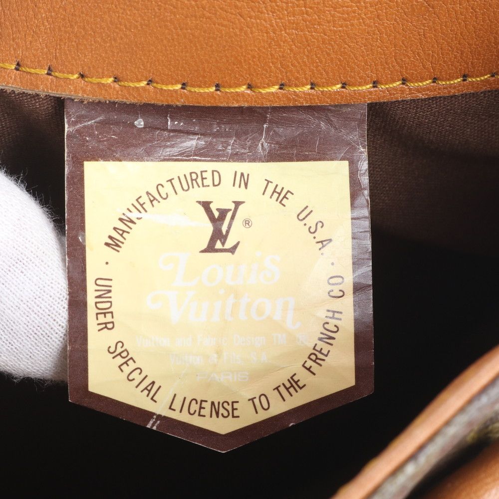 Louis Vuitton Monogram Bucket PM Leather Tote Shoulder Hand — view 9