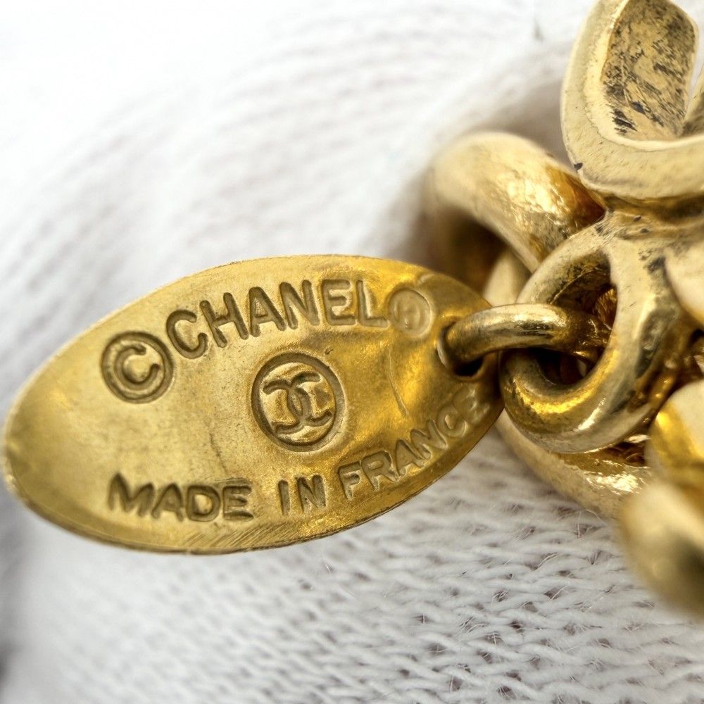 Chanel Necklace Round CC Logo Medal Chain Vintage Gold Plated — view 4