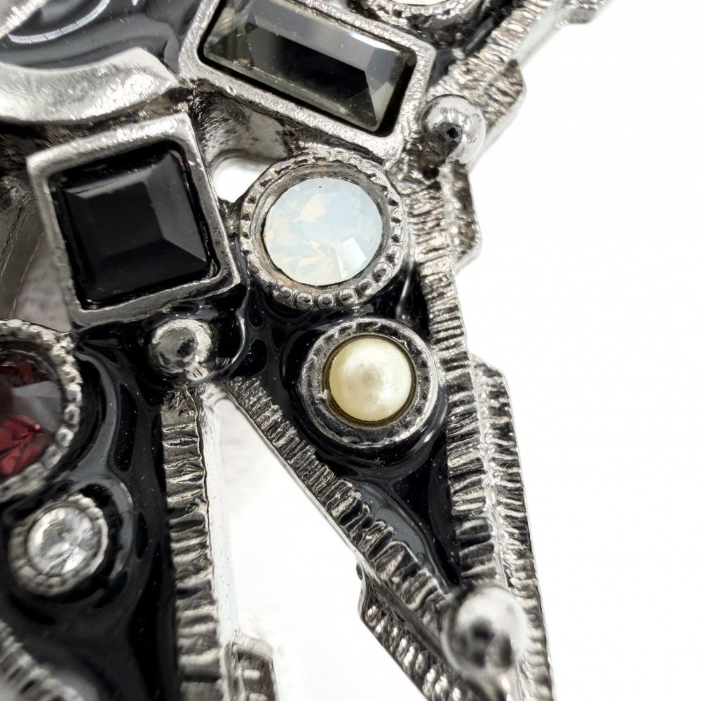 Chanel Brooch CC Logo Rhinestone Faux Pearl Black — view 7